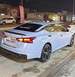 نيسان ألتيما